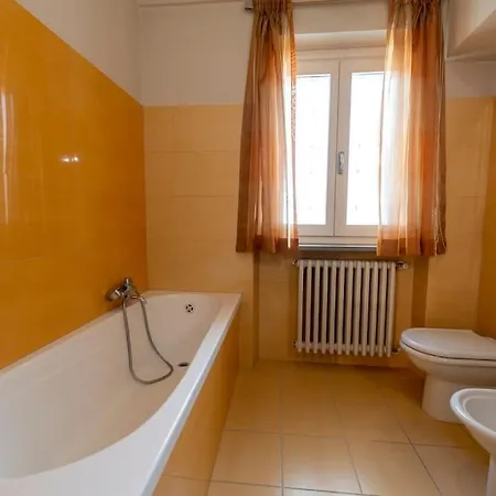 Centro Storico Eleganza E Lusso Nel Monferrato Apartman *